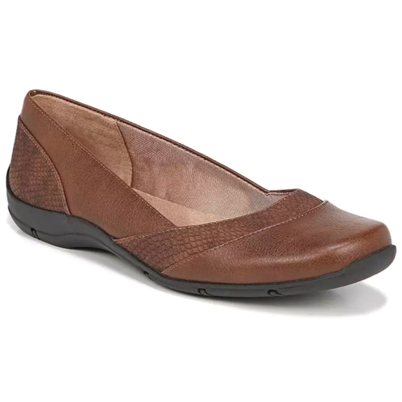Life Stride NEW!! Deja Vu Tan Vegan Leather, Snake Print Ballet Flats. WMS 7.5M - Picture 1 of 15